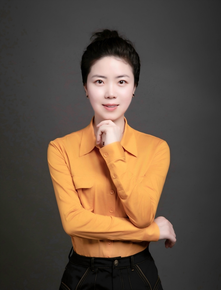 董亚君.jpg
