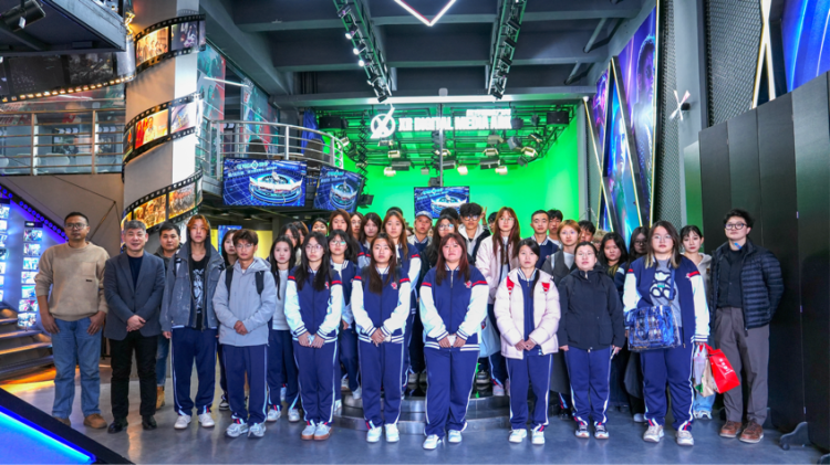 2025-11-12 15:31:25.054000